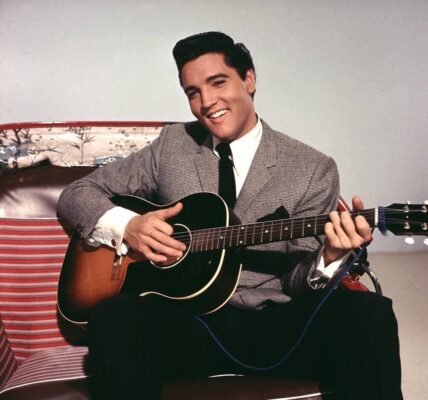 “Letters to the King”: How a Hidden Trove of Thank-You Notes Revealed Elvis Presley’s Quiet Legacy of Kindness