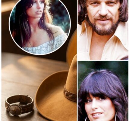 A Love Etched in Leather — Jessi Colter’s Long-Lost Letter Reveals the Quiet Truth Behind Waylon Jennings’ Wristband and the Argument That Nearly Tore Them Apart