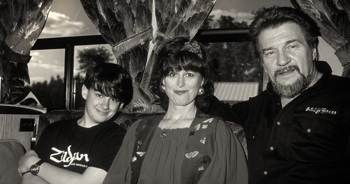 BREAKING: Waylon Jennings' Wife Jessi Colter Makes Emotional Announcement — Fans Can’t Hold Back Tears