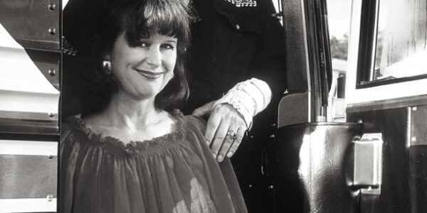 "Storms Never Last" – The Song, the Struggle, and the Love Story of Jessi Colter & Waylon Jennings