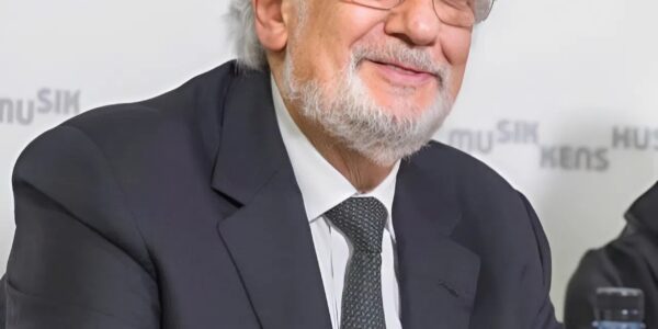 GOOD NEWS: At the age of 84, Plácido Domingo made the world cry when he and his family donated millions of dollars to establish a fund to help poor children - "I have sung all my life, now it's time to act for the little dreams that have never had a stage."