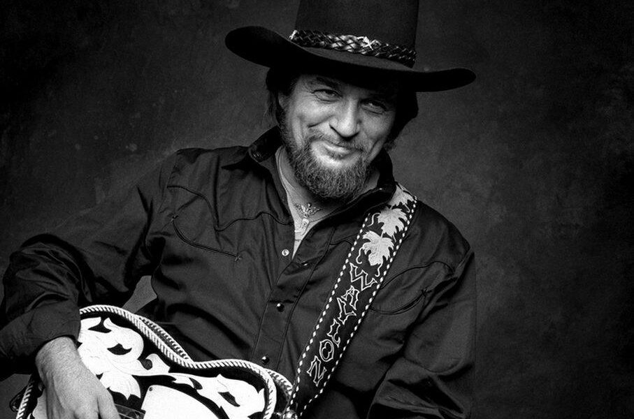 Waylon Jennings . Waymore Blues solo acoustic