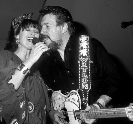 The Untold Truth Behind Jessi Colter & Waylon Jennings’ “Storms Never Last” — A Love Song Forged in Fire