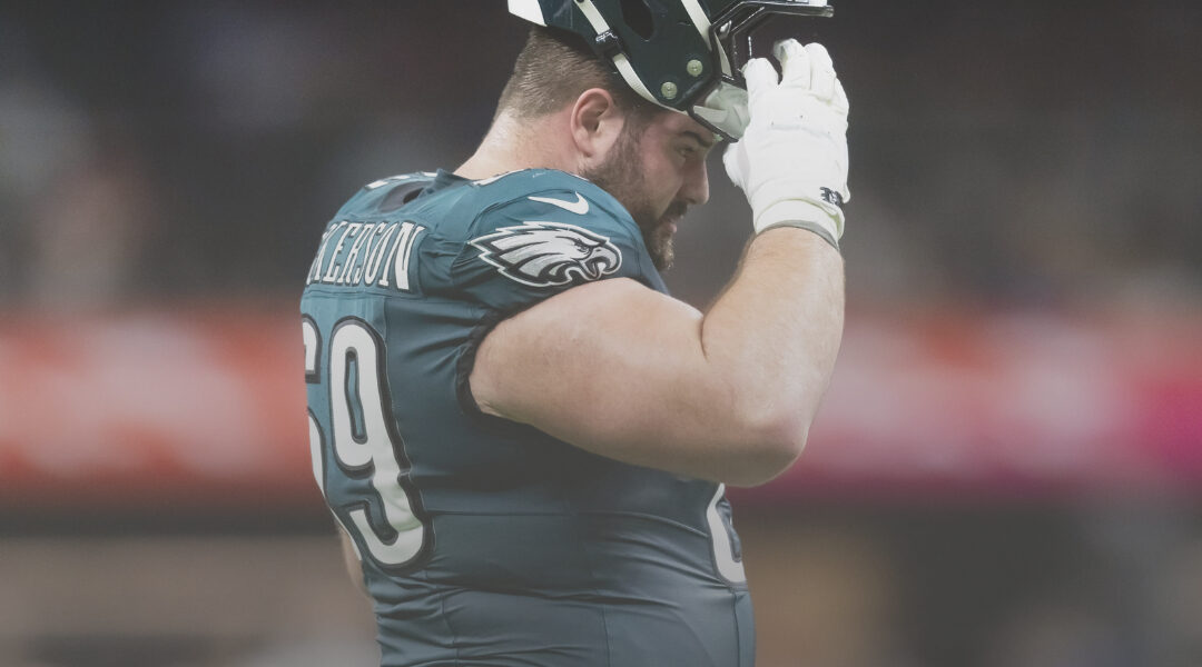 VIDEO: Eagles Players Kneel In Prayer As Pro Bowl Superstar Is Carted Off The Field After Suffering A Scary Injury During Practice, Prompting Paramedics To Airlift Him To Hospital...The World Is Praying For Him To Pull Through