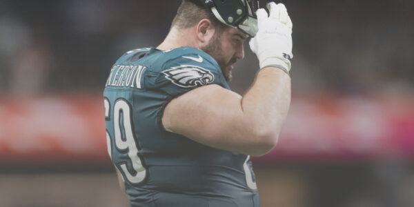 VIDEO: Eagles Players Kneel In Prayer As Pro Bowl Superstar Is Carted Off The Field After Suffering A Scary Injury During Practice, Prompting Paramedics To Airlift Him To Hospital...The World Is Praying For Him To Pull Through