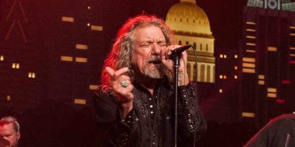 Robert Plant’s "I Just Wanna Make Love to You / Whole Lotta Love": A Fusion of Desire and Musical Innovation