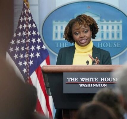 BREAKING: White House Press Secretary Karine Jean-Pierre just dropped a bombshell during a seemingly routine briefing, sending political circles, journalists, and social media into an unprecedented frenzy.