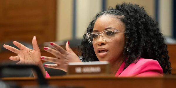 “Texas Isn’t for Sale”: Jasmine Crockett’s Explosive Showdown with Trump Over Gerrymandering