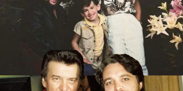 Waylon Jennings – "Only Daddy That'll Walk the Line" – A Bold, Swaggering Anthem of Independence and Grit