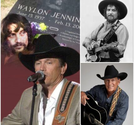 George Strait Honors Waylon Jennings With Rendition of “Waymore’s Blues”