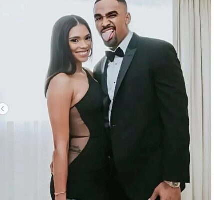 Breaking News: Congratulations Philadelphia Eagles quarterback Jalen Hurts and his longtime sweetheart Bryonna Burrows tied the knot in a grand ceremony at the luxurious Ritz-Carlton in Atlanta, Georgia.