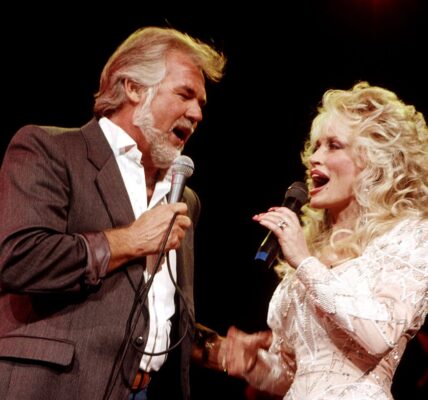Dolly Parton and Kenny Rogers – “We’ve Got Tonight”: A Duet of Timeless Emotion