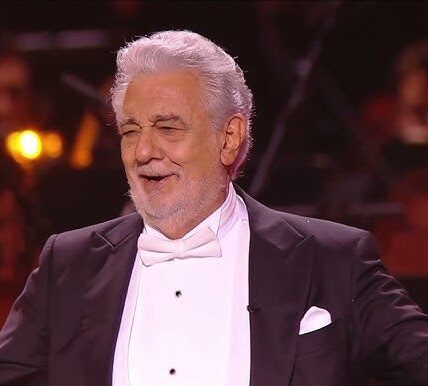 Plácido Domingo and the Eternal Fire of “Granada” by Agustín Lara