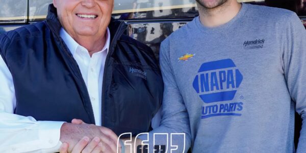“Chase Elliott Locks In: $Multi-Million Hendrick Deal Secures NASCAR’s Most Popular Star”