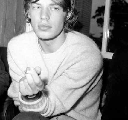 Mick Jagger’s “Throwaway”: A Bold Step into the Late 80s