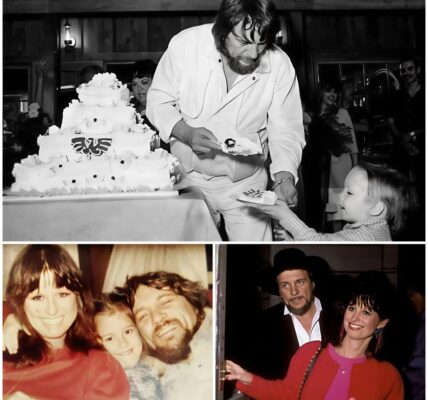The Hidden Gem of Waylon Jennings: The Heartfelt Truth Behind “Thanks”