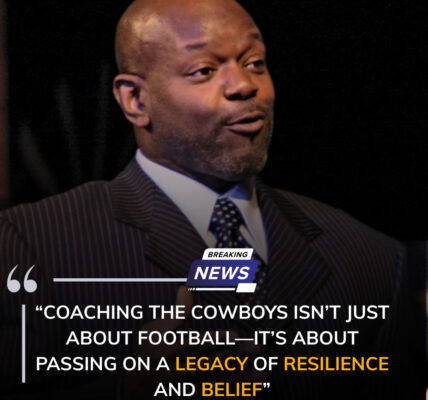 Dallas Cowboys Celebrate Emmitt Smith’s Triumphant Return as a Coach