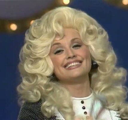 Dolly Parton – “Knock Three Times”: A Country Queen’s Take on a Pop Classic