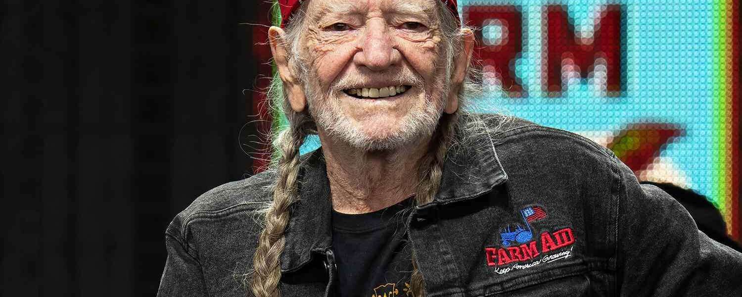 A Final Song for Friendship: Willie Nelson’s Emotional Visit to Phil Collins