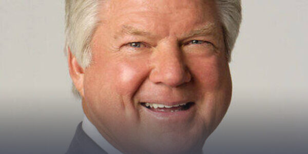 FAREWELL TO A LEGEND 💔: Just moments ago, heartbreaking news confirmed the passing of former Dallas Cowboys head coach Jimmy Johnson. Known for his fiery leadership and tactical brilliance, Johnson turned the Cowboys into the NFL’s dynasty of the 1990s — transforming AT&T Stadium into a fortress and etching his name into football immortality