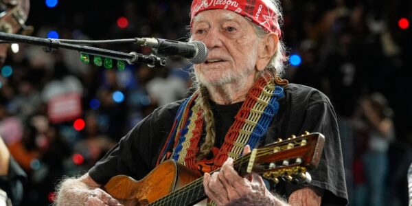 Country Legends Speak: George Strait and Alan Jackson Deliver Heartbreaking Health Update on Willie Nelson, 92