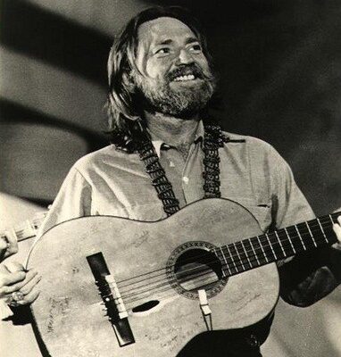 Willie Nelson - Roll Me Up and Smoke Me When I Die (Live Version)