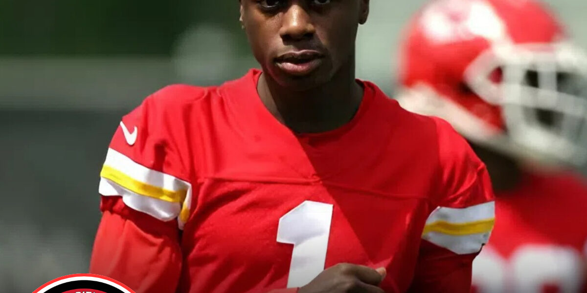 NFL BREAKING: Chiefs face big blow as WR Xavier Worthy dislocates shoulder and are weighing two key options that could determine his entire 2025 season.