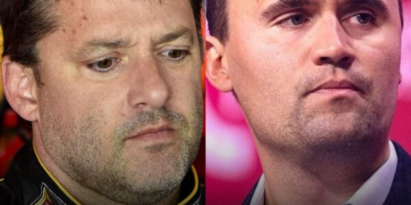 SAD NEWS FROM NASCAR: NASCAR legend Tony Stewart has shocked the racing world, calling for the entire NASCAR community to observe a moment of silence in honor of Charlie Kirk. With a choked voice, Stewart stated, “It is heartbreaking to see America lose such an important voice. My deepest condolences to the family of Charlie Kirk. This is not only their loss, but also a reminder of the need for us to come together, respect each other, and protect the values ​​that this country holds dear.” But what shocked everyone the most…