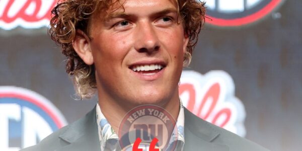 BREAKING NEWS: GIANTS ROOKIE JAXSON DART FINALLY SPEAKS ABOUT HIS DEBUT — AND MAKES A BOLD PROMISE THAT GETS FANS EXCITED After weeks of speculation about his highly anticipated debut, New York Giants quarterback Jaxson Dart has finally spoken. Fans are anxiously awaiting official word on when the young star will officially take the field. In a bold message, Dart not only answered the question everyone had been asking — "When will we see him play?" — but also pledged to deliver a performance that promises to reshape the Giants' offense.