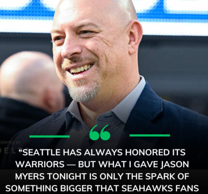 Seattle Earthquake ⚡💰: CEO Chuck Arnold stormed into the Seahawks’ locker room after the thrilling 40-37 OT win, handing Jason Myers a shocking $100,000 for his 64-yard game-winner — Seahawks Nation erupts with whispers of a new era in Seattle.