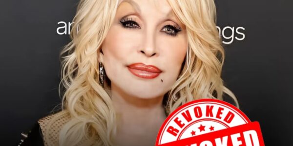 BREAKING: Country Icon Dolly Parton’s U.S. visas REVOKED after emotional tribute to Charlie Kirk turns into political FIRESTORM, dividing fans and country music community overnight!