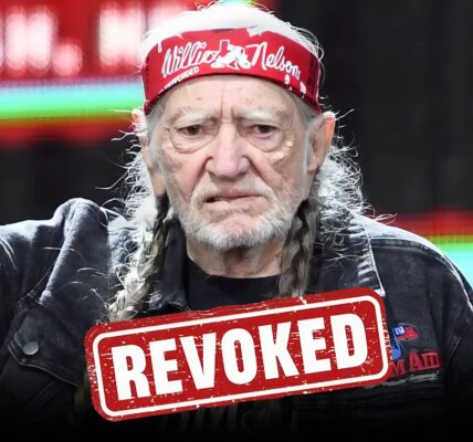 Country Music Icon Willie Nelson’s US Visa Revoked After Controversial Comments on Charlie Kirk During Concert