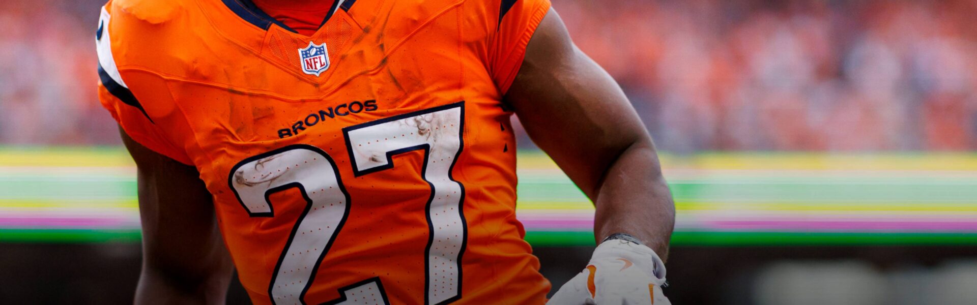 “A Strong Defense of QB1 from Dobbins Shows the True Meaning of Teamwork, Trust, and Leadership in the NFL”