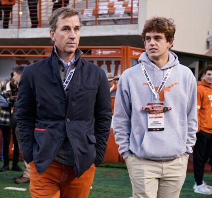 Arch Manning Takes the Helm: Texas Longhorns Enter First Full Season Without Quinn Ewers