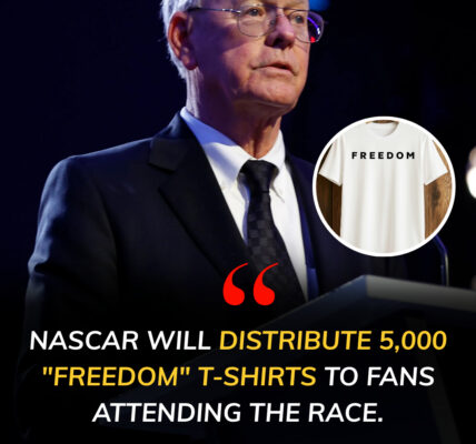 RACE DAY TRIBUTE: NASCAR’s Jim France to honor Charlie Kirk at Daytona with “Freedom” shirts and an emotional ceremony. The iconic shirt, worn by Kirk at his final Utah Valley University event before his assassination, symbolizes courage and legacy — a powerful reminder of the man fans were set to see at the Ryder Cup before tragedy struck.