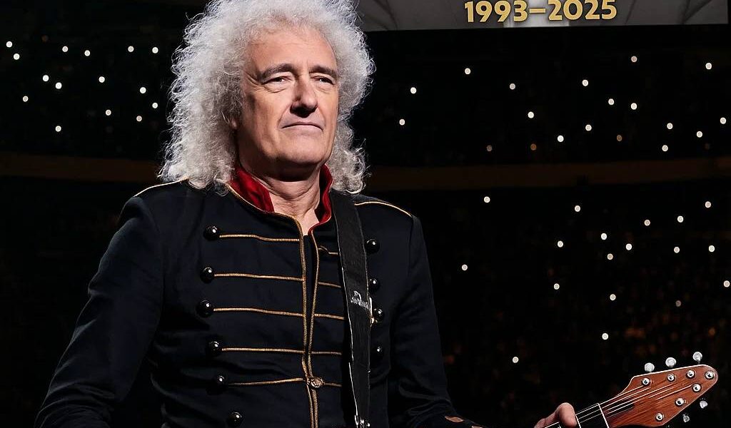 The Guitarist’s Prayer: Brian May Delivers a Silent, Soul-Stirring Performance at His Final Major Show