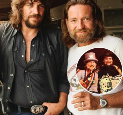 Waylon & Willie’s ‘Luckenbach, Texas’: A Song About Leaving the World Behind to Find What Matters Most
