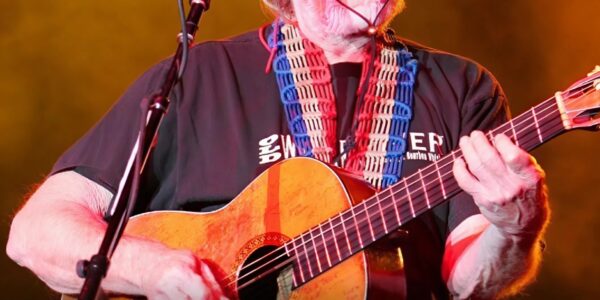 WHEN A LEGEND KNOWS THE END IS NEAR — NASHVILLE HOLDS ITS BREATH