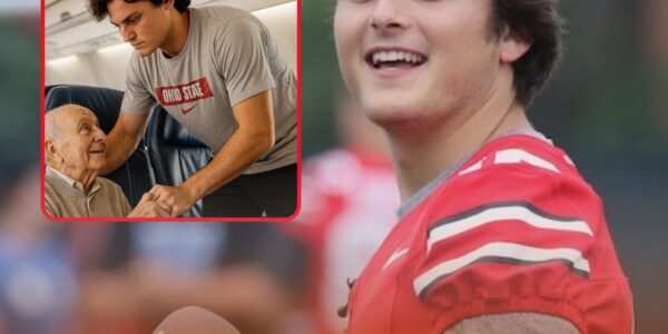 Julian Sayin’s In-Flight Act of Kindness Moves an Entire Plane to Tears — and America to Applause