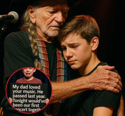When the Music Paused: Willie Nelson, a Young Fan, and the Song That Healed a Crowd