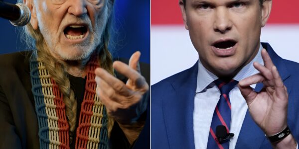 “BEATEN BEATEN – PAY UP NOW!” – Willie Nelson Sues Pete Hegseth and Network for $50 MILLION After Shocking Direct Attack. No One Saw This Coming. (nhạc)