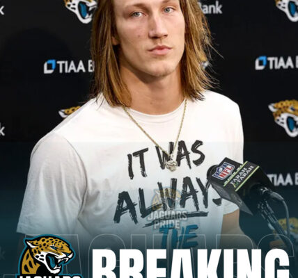 BREAKING: Trevor Lawrence shocks social media after sending a three-word “accusation” to the referees officiating the Jaguars vs. Rams game, revealing a shocking story that could potentially jeopardize his career…