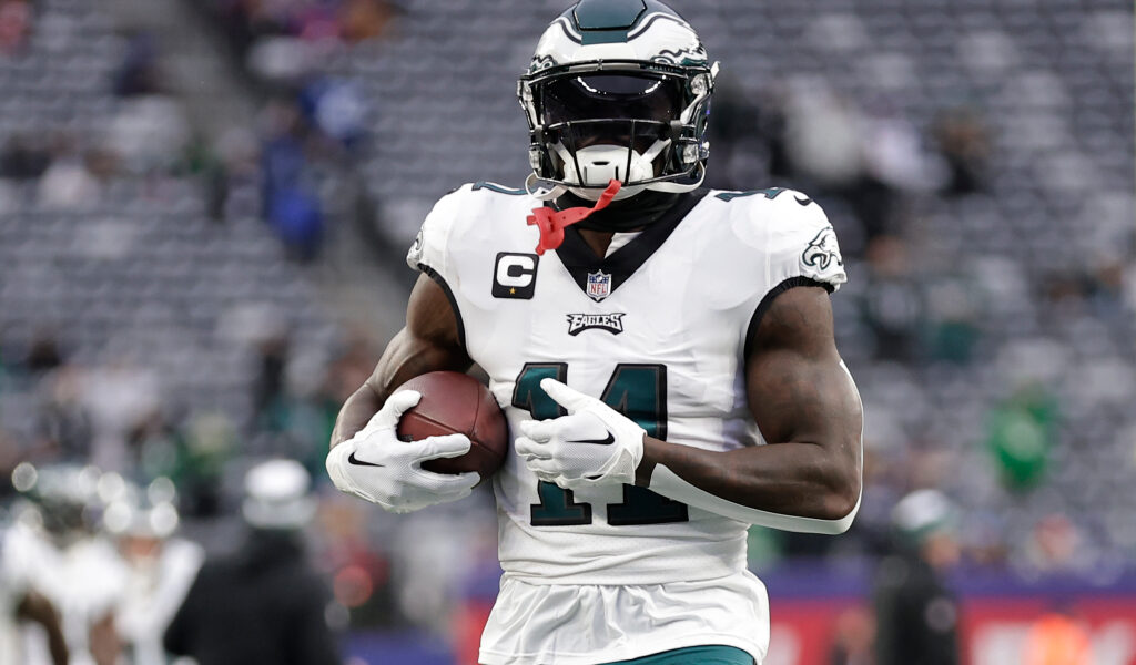 BREAKING: Giants quarterback Cam Skattebo sparks outrage after posting disrespectful message about Eagles fans — A.J. Brown fires back