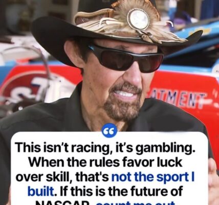 The King isn't impressed. Richard Petty just called the Talladega playoff race “not racing” after wild position swings and fuel games — a true legend questioning what NASCAR has become. Richard’s next move has team owners on edge…🏁🔥