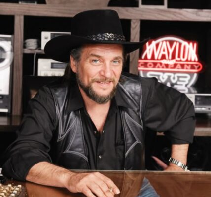 “The Last One to Leave Seattle” — Waylon Jennings