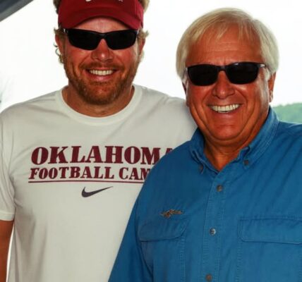 “The Truck That Time Forgot — and the Memories Toby Keith Never Did”