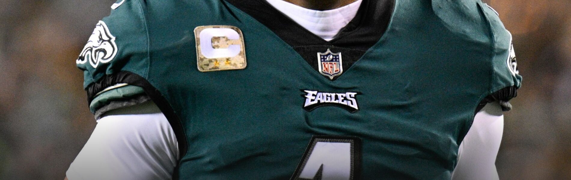 BREAKING: Jalen Hurts finds fan who sold his football cards to buy shoes for daughter — what happens next will restore your faith in sports