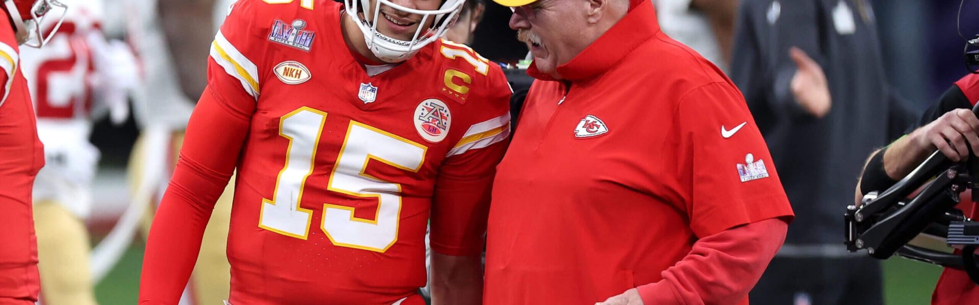 🏈 BREAKING NEWS: Patrick Mahomes’ Secret Weapon Leaves NFL Legends in Awe — Andy Reid and Troy Aikman Can’t Stop Talking About It