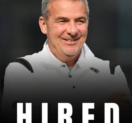BREAKING: Penn State has reportedly hired former Ohio State HC Urban Meyer to be their next head coach, per multiple sources. 🤯🤯🤯