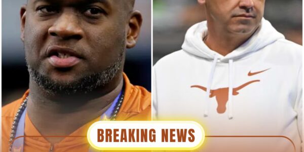 🔥 TENSION IN AUSTIN: TEXAS LONGHORNS LEGEND VINCE YOUNG CALLS OUT ATHLETIC DIRECTOR CHRIS DEL CONTE OVER TRANSFER MARKET SILENCE — “STANDING STILL IS FALLING BEHIND.” 🏈
